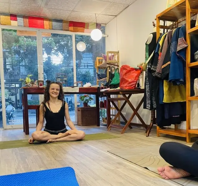 Selina Stadler - Certified Online Yoga Teacher on Reshanti