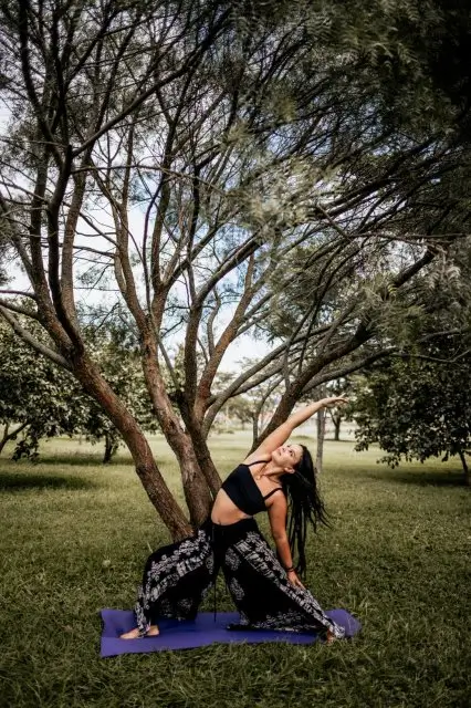 Naomi Aranão - Certified Online Yoga Teacher on Reshanti