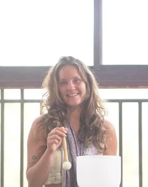 Gabriella Pados - Certified Online Yoga Teacher on Reshanti