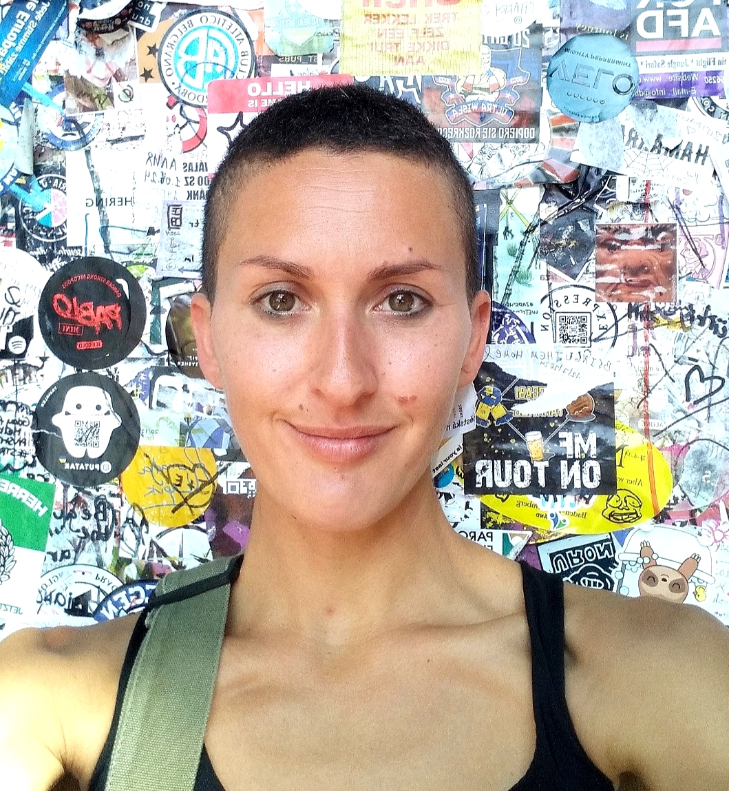 chiara anelli - Certified Online Yoga Teacher on Reshanti