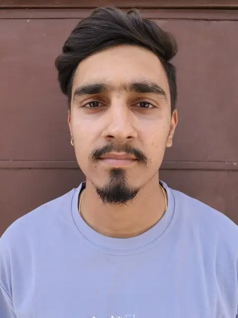 vivek kandwal - Certified Online Yoga Teacher on Reshanti