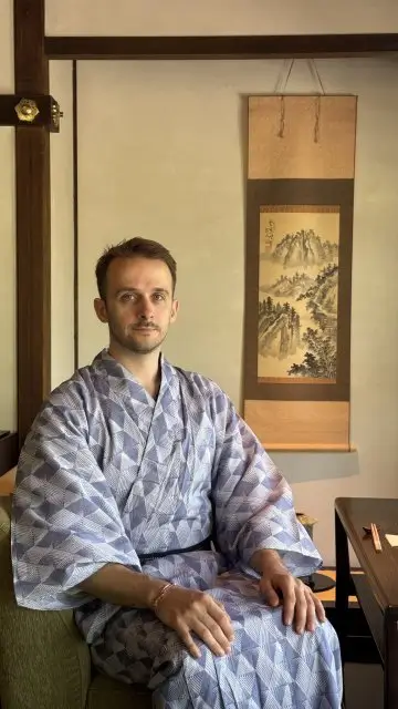 Paul Elek - Certified Online Yoga Teacher on Reshanti
