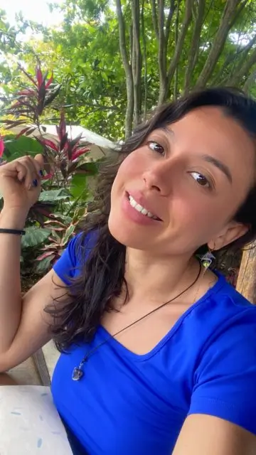 Laura Bastidas - Certified Online Yoga Teacher on Reshanti